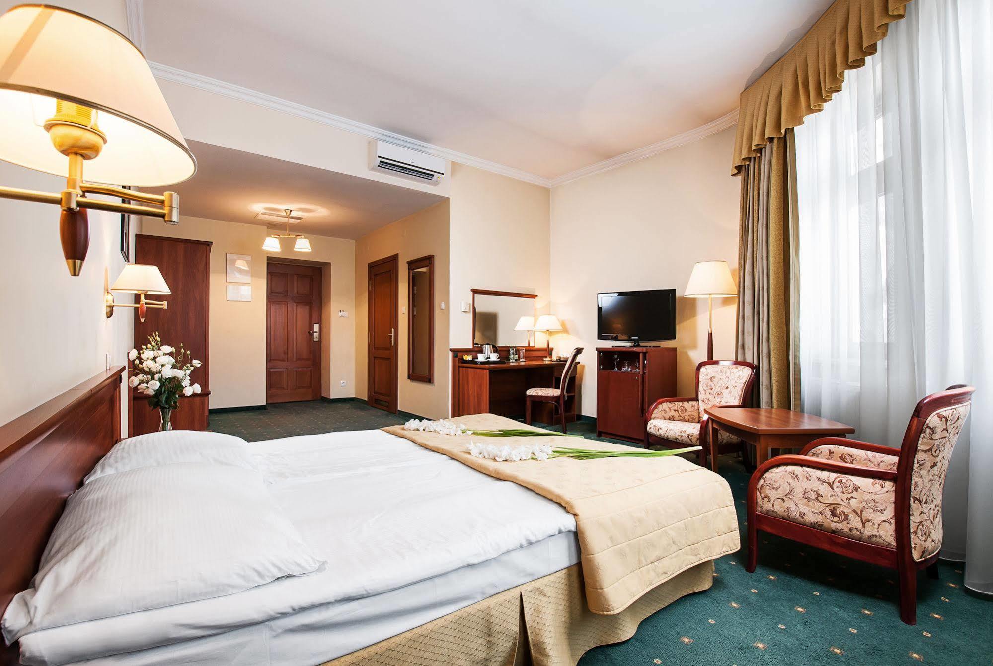 Hotel Palace Europa Lublin Exterior photo